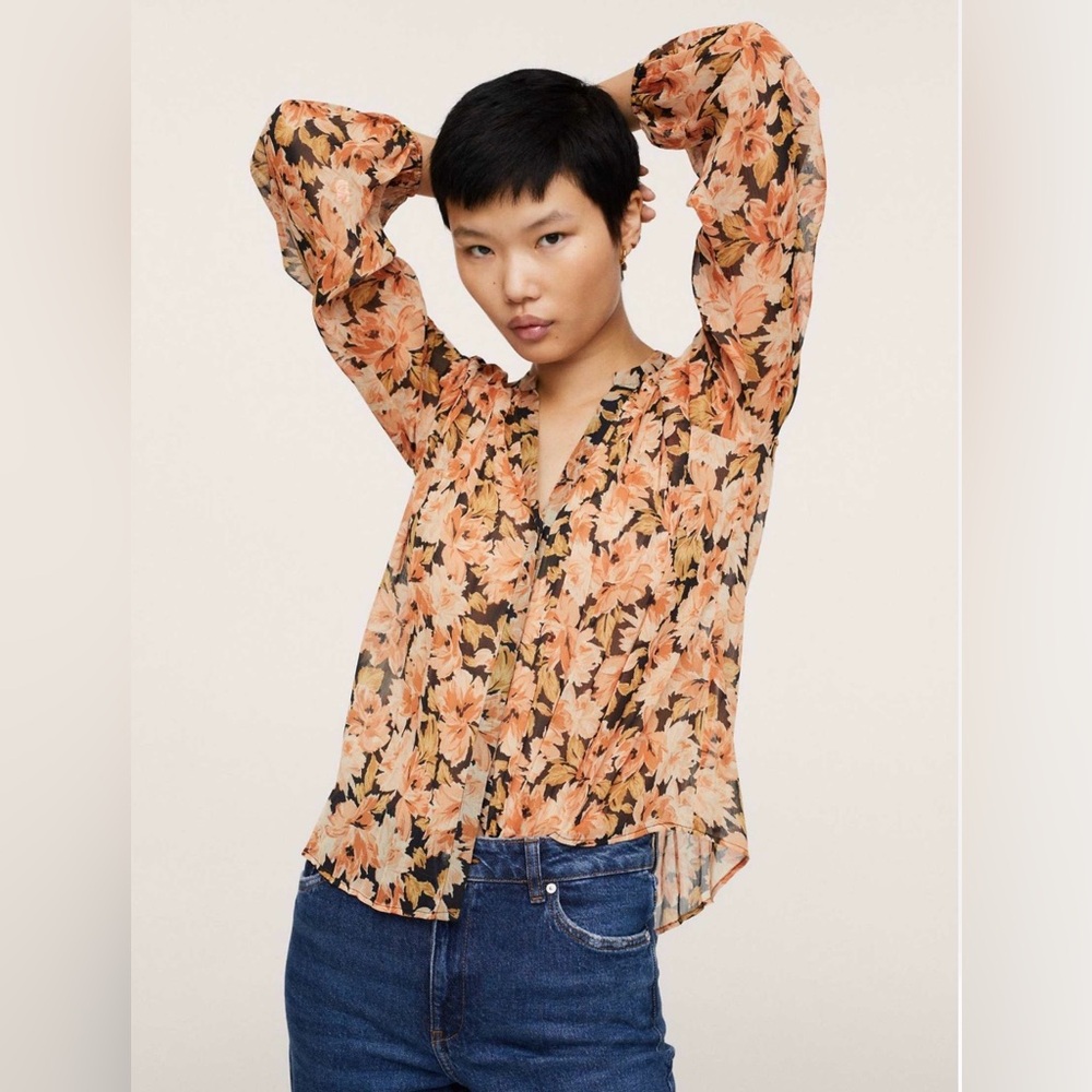 Mango ASOS Floral Button Down Blouse Size XS 🧡🖤